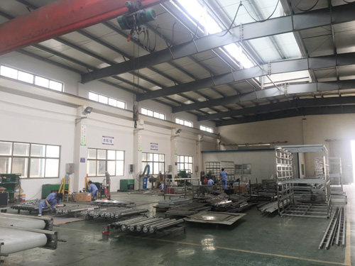 918搏天堂碗线半制品车间