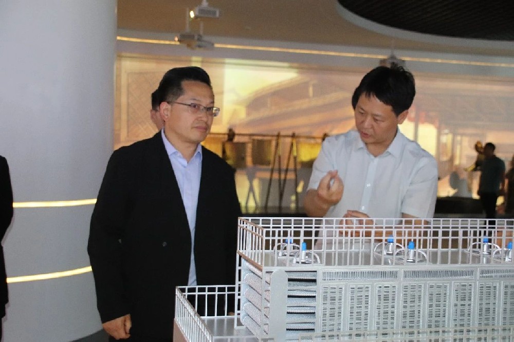 上？？？？？蜕痰鞑楣荆，，同谋发展新篇章