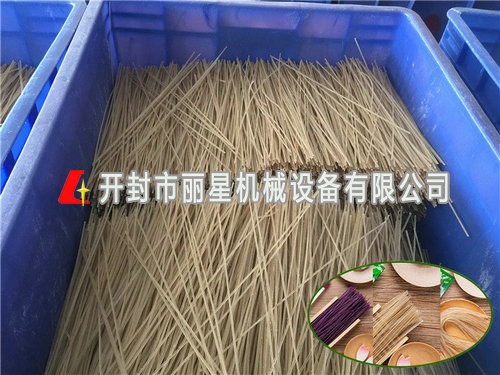 为什么有的粉条杂质多、吃起来有牙碜感？？？？？？？
